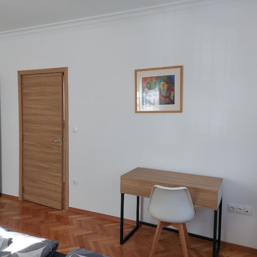 Appartement L&c- Location And Comfort In 2 Bdr